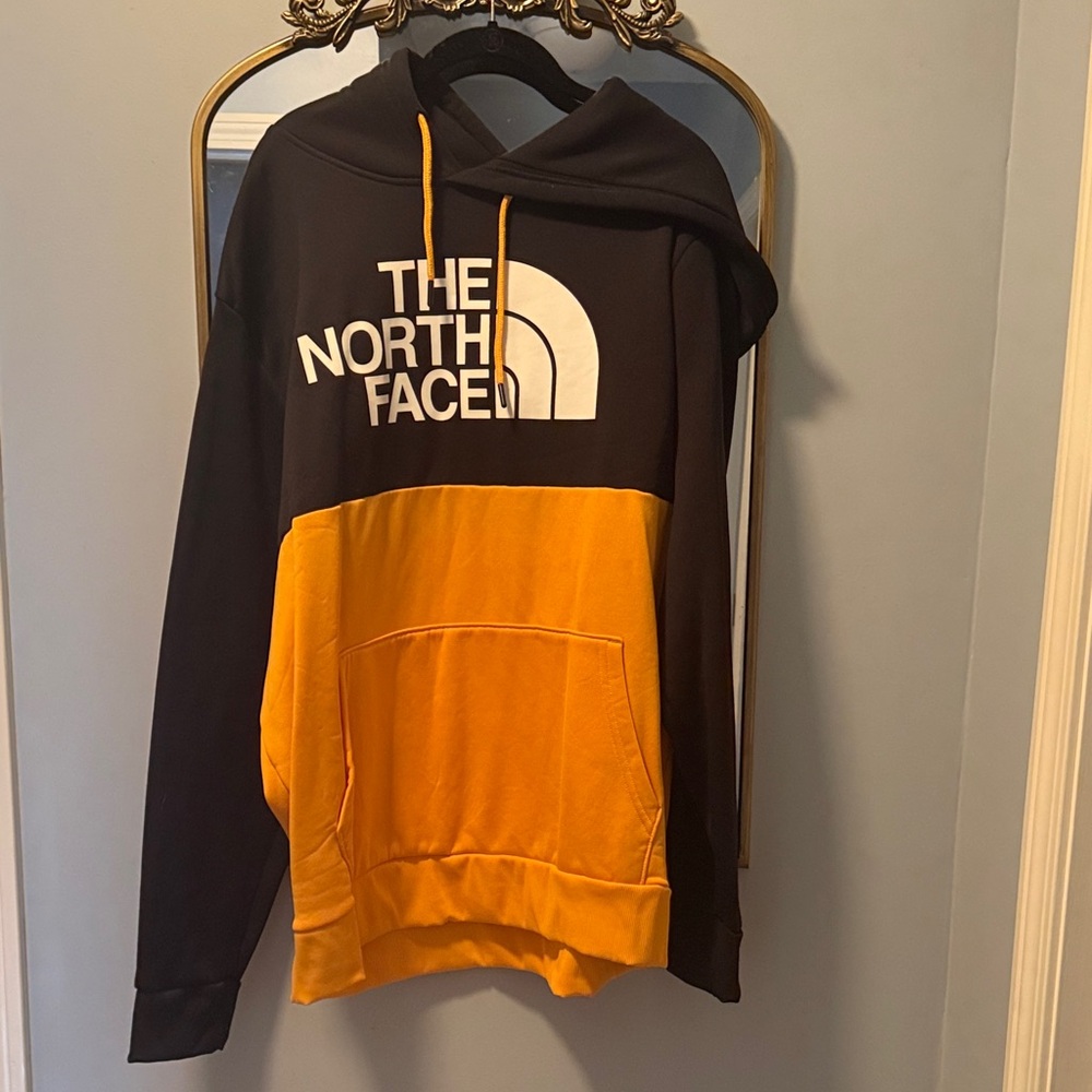 The North Face Men's Black and Yellow Two-Tone Crewneck Hoodie